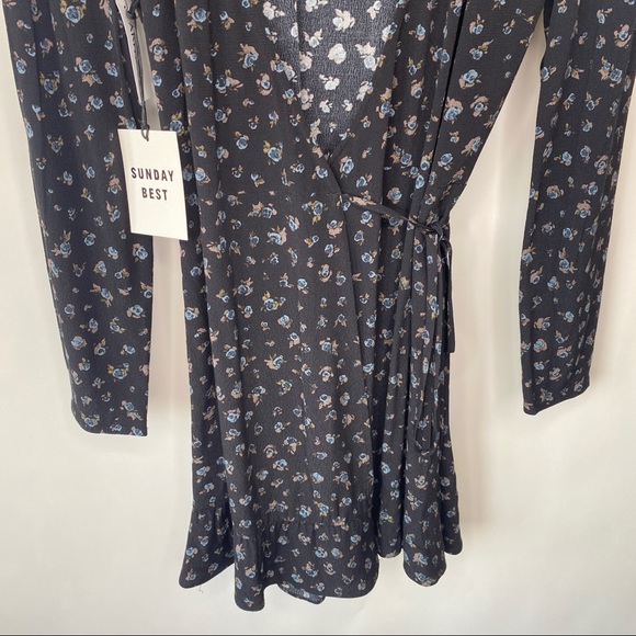 Aritzia Marion Mini Floral Wrap Dress XS - Picture 5 of 10